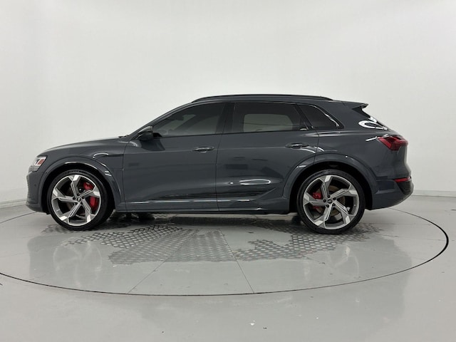audi sq8 e-tron 2024 WA14CBGE9RB055158 image audi sq8 e-tron 2024 WA14CBGE9RB055158 image